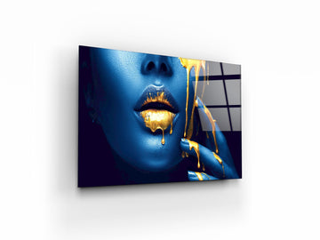 Golden lips in blue